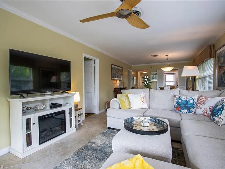 820 Ketch Dr #8 — Photo 5