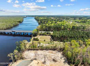 17 River Bluff Dr, Winton, NC 27986