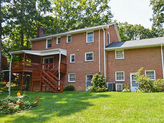 2nd image of 340 Dogwood Ln