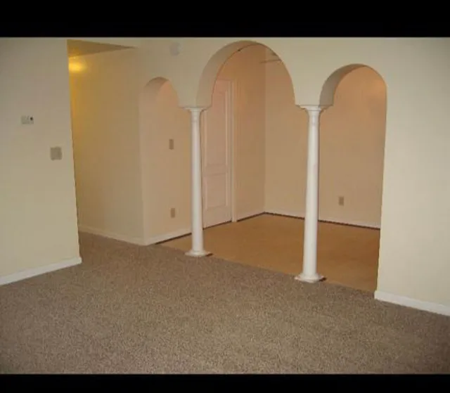 961 Golfview Dr #202 — Photo 5