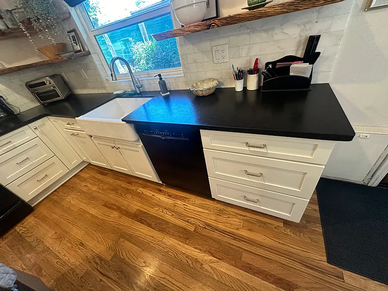 5290 Cabrillo Ave — Photo 4