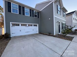 5118 Tinker Field Rd, Charlotte, NC 28215