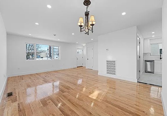 5th image of 611 Beach 66 St #1