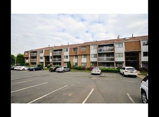 502 Edison Glen Ter, Edison, NJ 08837