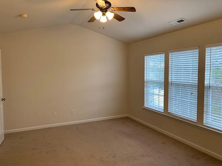 409 Ruby Walk Dr — Photo 7