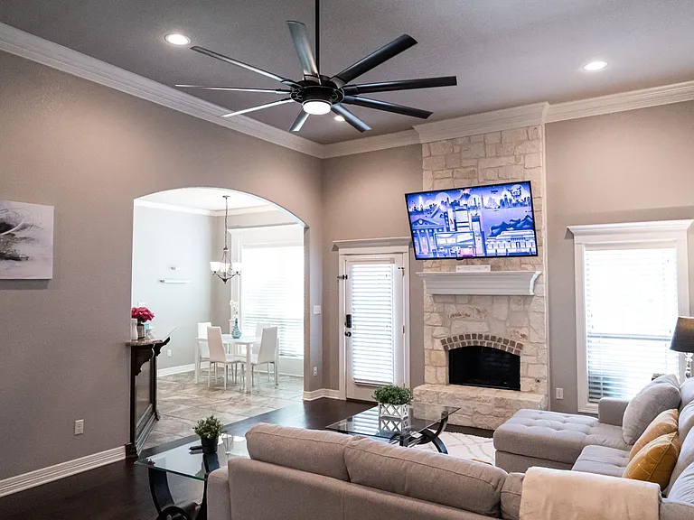 7352 Kingsport Ln — Photo 8