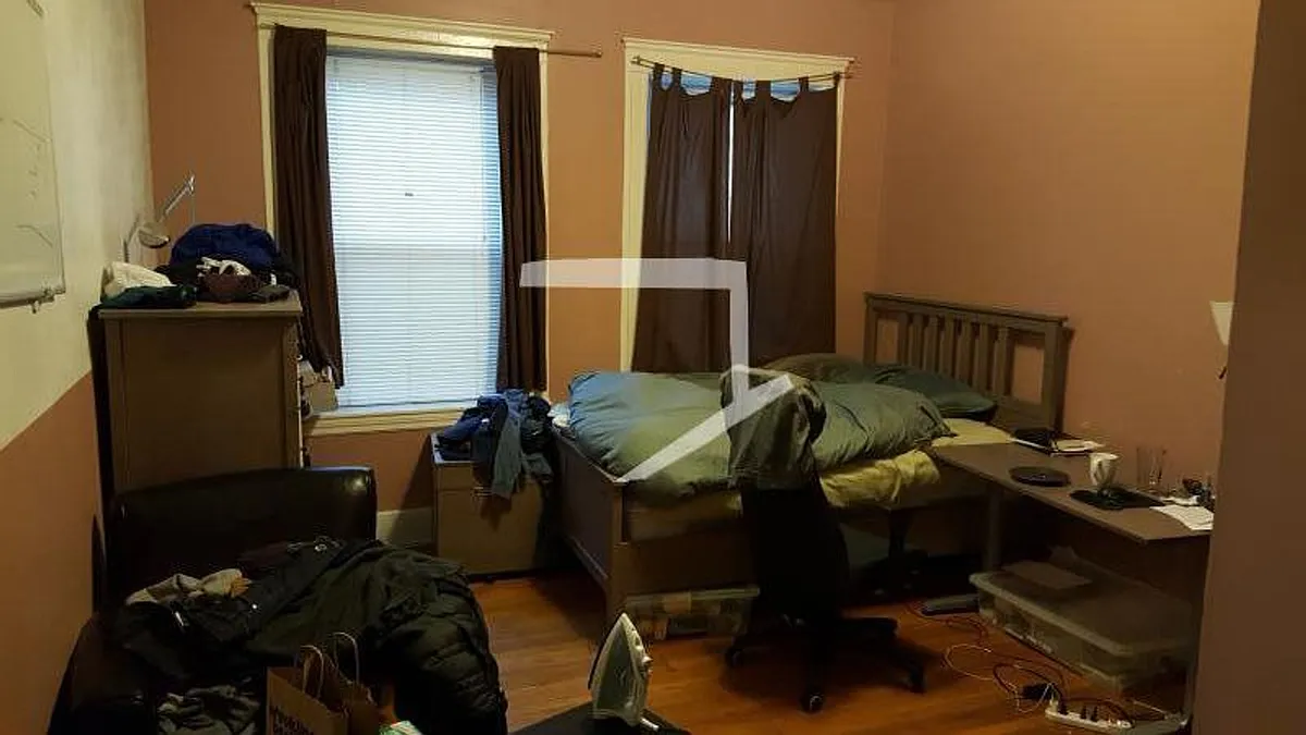Building Photo - 162 Thorndike St #1A