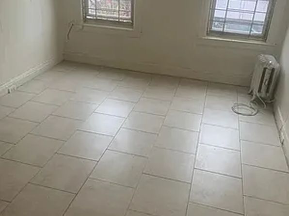 114-33 Farmers Blvd #2R