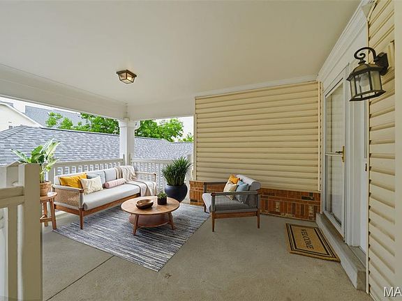 3rd image of 7312 Woodlawn Colonial Ln