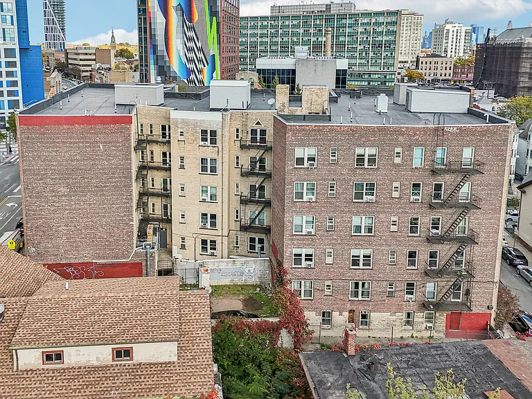 Magnolia Apartments — Photo 23