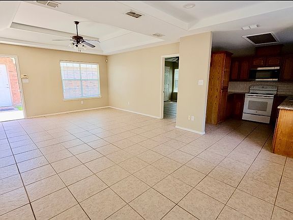 2nd image of 609 S Logan Dr APT 1