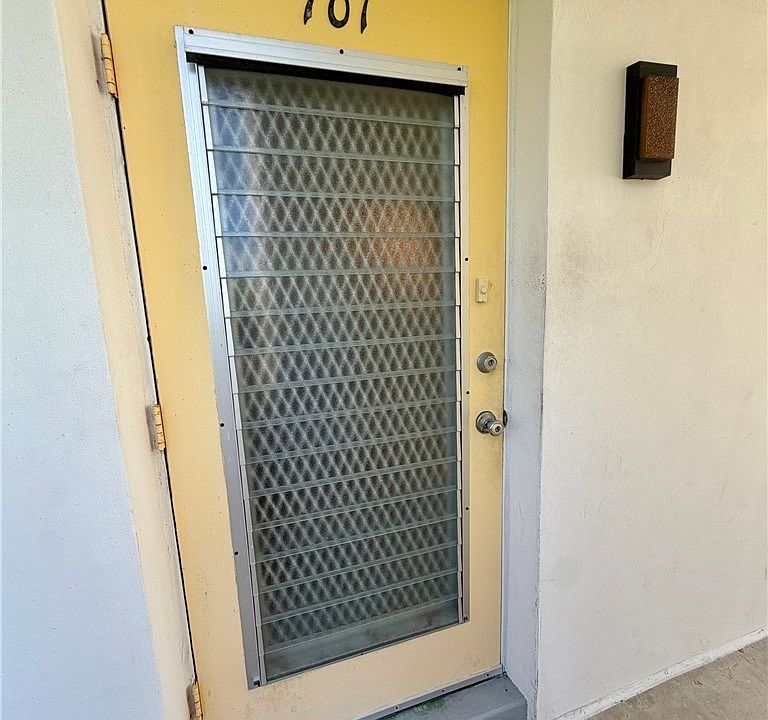1st image of 1225 NW 21st St APT 701
