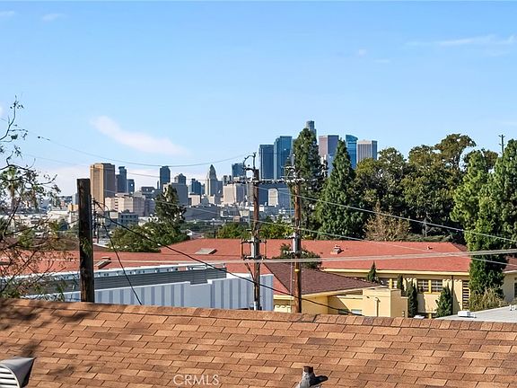 4th image of 2500 Lincoln Park Ave