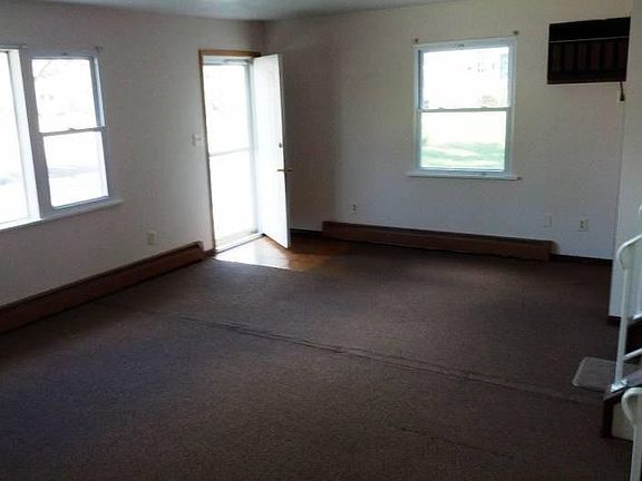 2nd image of 815 E Holm Dr APT 1