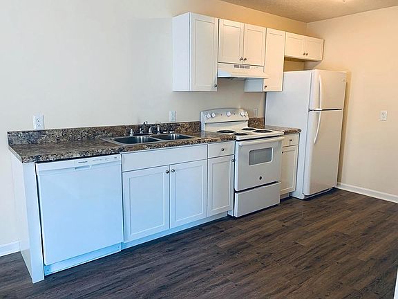 4th image of 1608 Highland Way #4