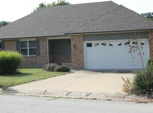 126 Bridgewater Chase Ln, Villa Ridge, MO 63089