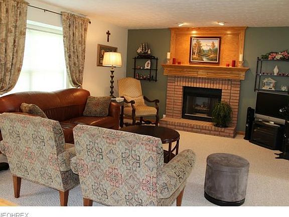 3rd image of 5256 Yellowstone Dr