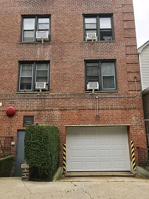Sold by Winzone Realty Inc | media 6