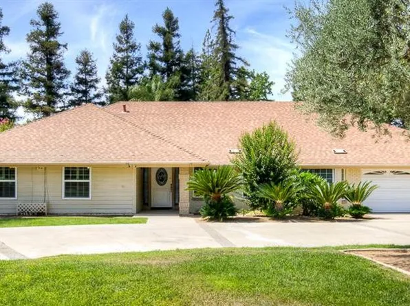 5612 Columbia Dr N, Fresno, CA 93727
