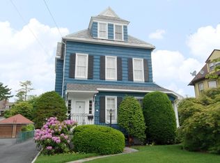 25 Elm St, New Rochelle, NY 10805