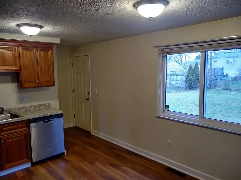 3524 Arnsby Rd — Photo 8