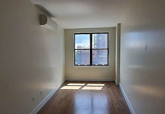 2nd image of 290 Cypress Ave #3