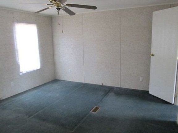 5th image of 130 Briar Creek Dr