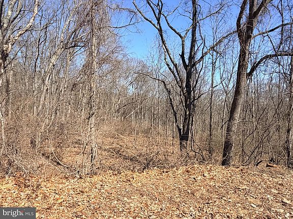 5th image of Quarry Hill Rd