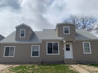 918 S 1st St, Norfolk, NE 68701