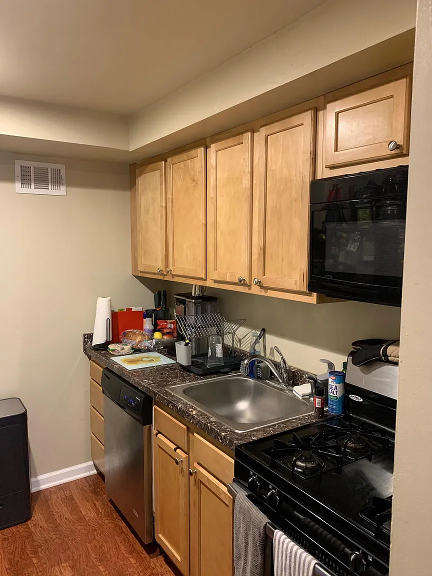 821 N Negley Ave photo 1