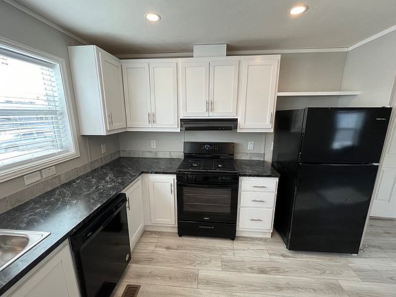 4th image of 431 N 35th Ave #70