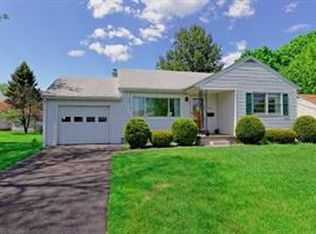 1135 Earl Ave, Schenectady, NY 12309