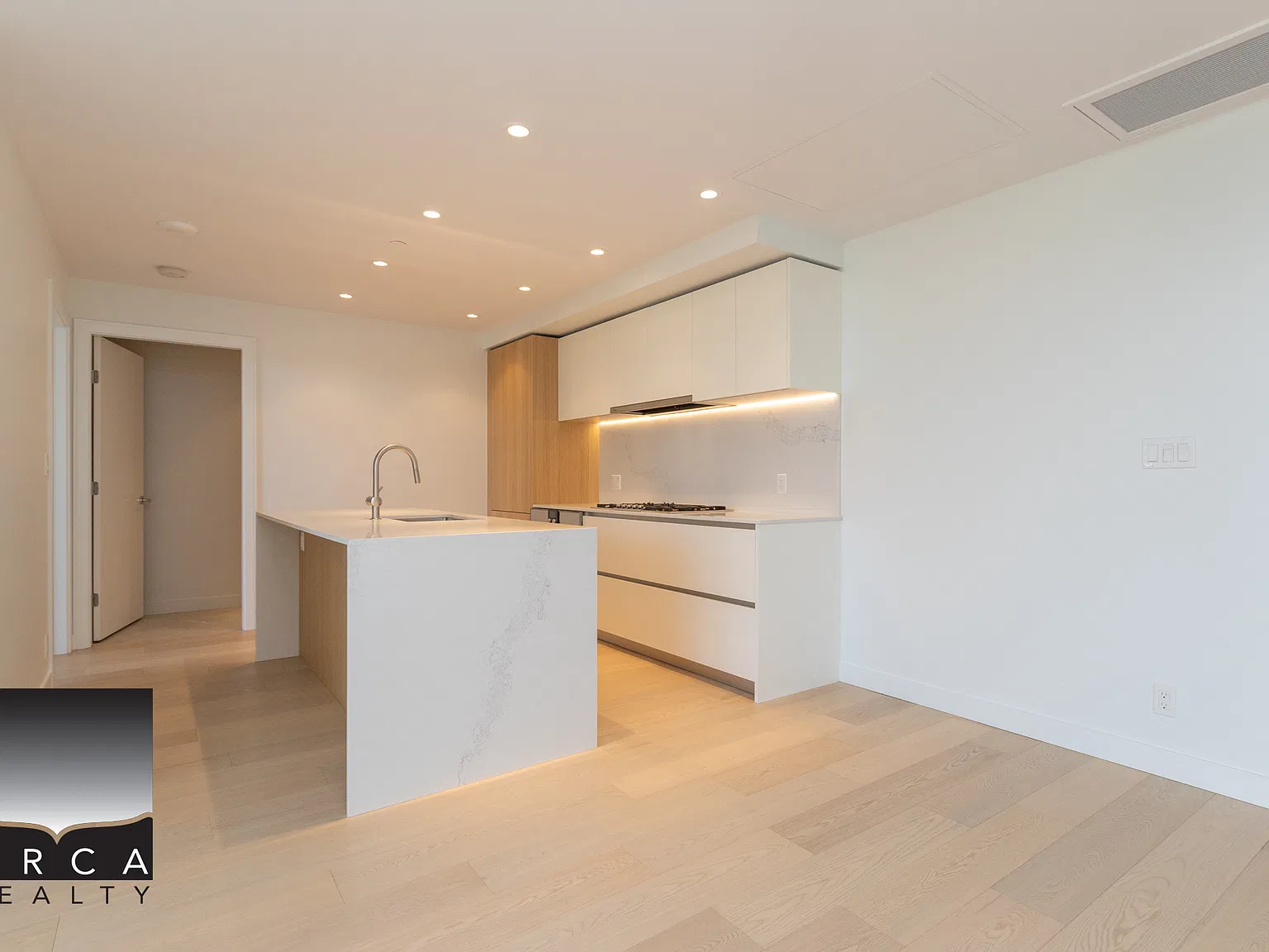 2 bed, 1063 sqft, $4,400 — Photo 4