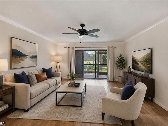 3rd image of 5702 Foxlake Dr APT 4