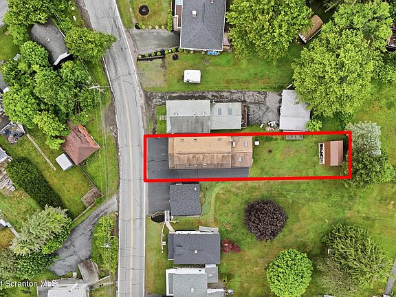5th image of 405 Marion St