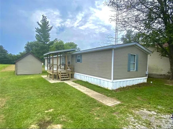329 E Bridge St, Brownstown, IN 47220