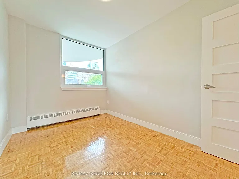 485 Huron St #406 — Photo 16
