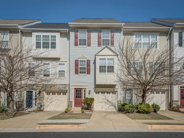 13510 Turquoise Ln, Herndon, VA 20170