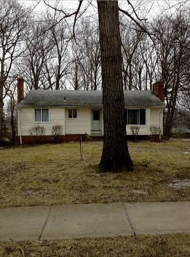 1st image of 2404 Wellington Ave