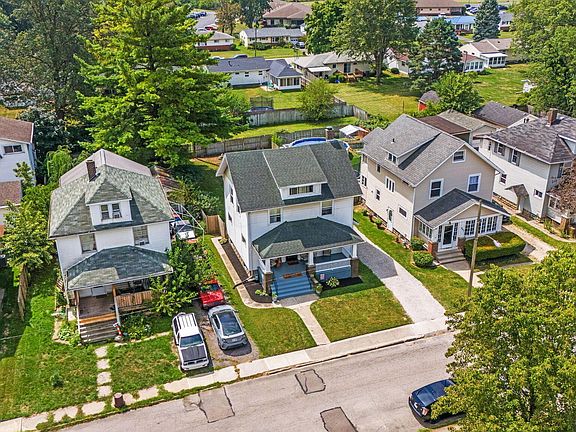 3rd image of 235 Thew Ave