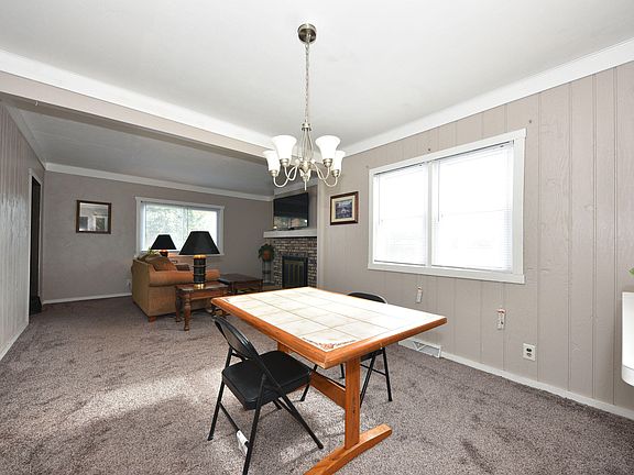 4th image of 9003 W Greenfield Ave