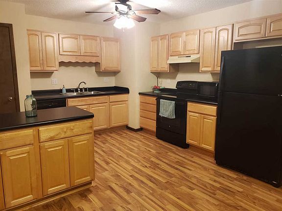 2nd image of 215 Heritage Dr