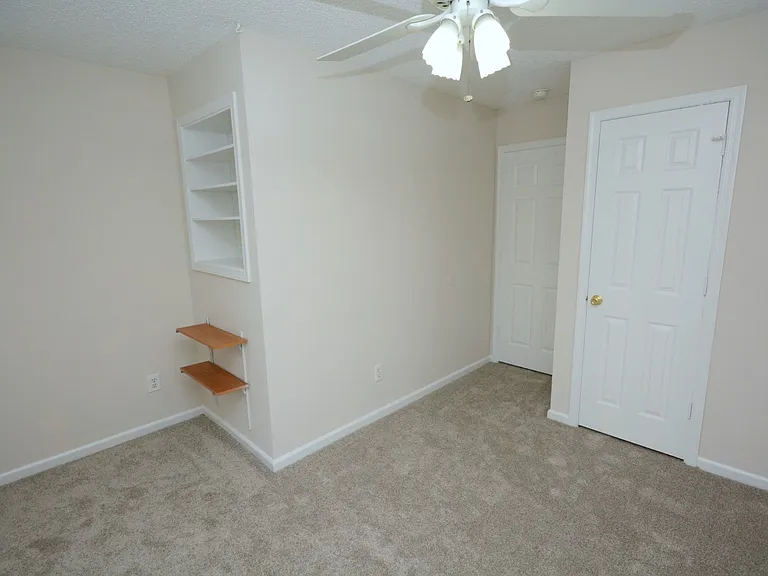 1217 Reardon Cir — Photo 16