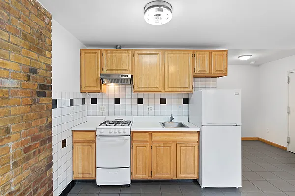 Rented by Corcoran | media 5
