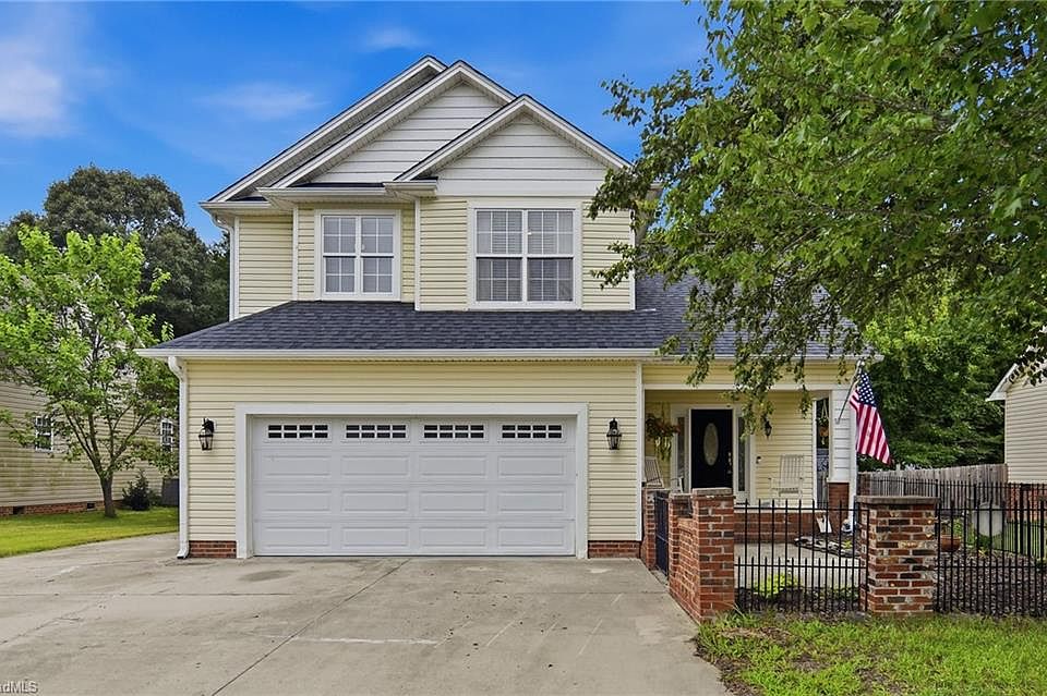 1st image of 212 Santa Fe Cir