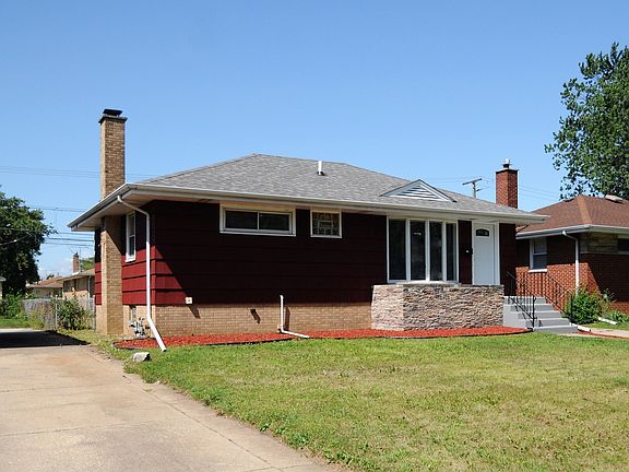 2nd image of 338 Clyde Ave
