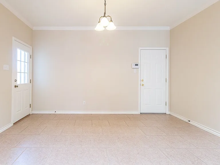 4906 Quartz Ln — Photo 10
