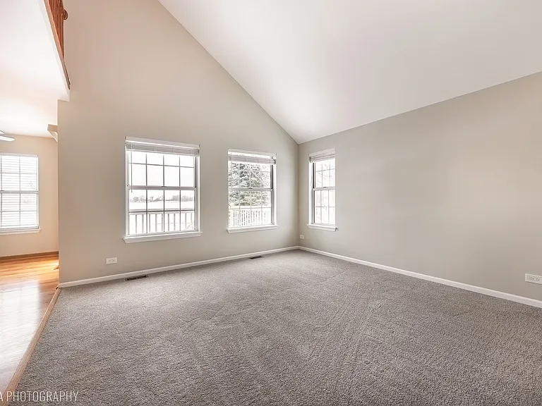 554 Abbeywood Dr — Photo 11