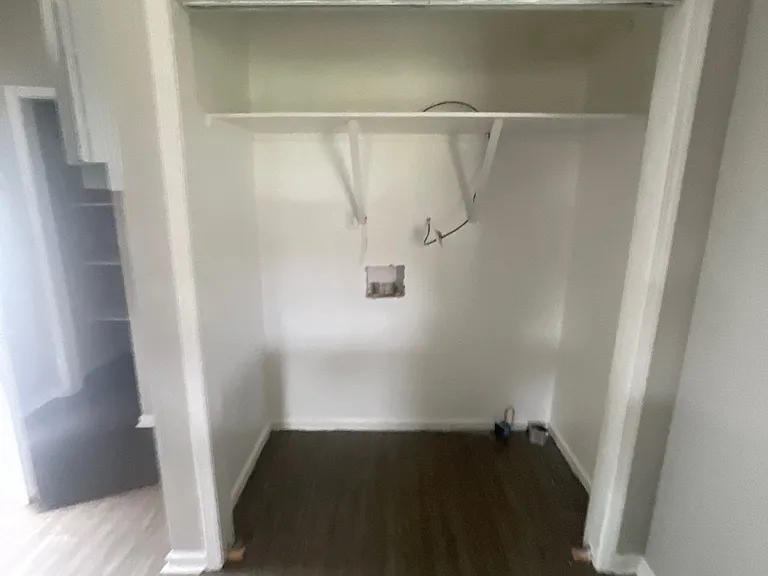 137 Sivley Ave — Photo 11