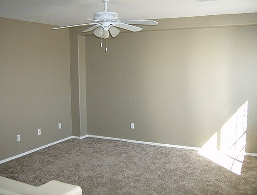 4th image of 12414 W Pershing St